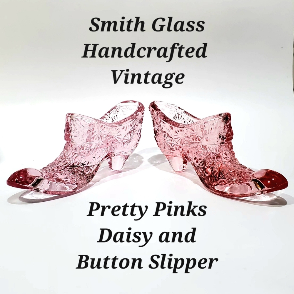 (2pc) Light Pink Shades Daisy and Button Art Glass Slippers by Smith Glass